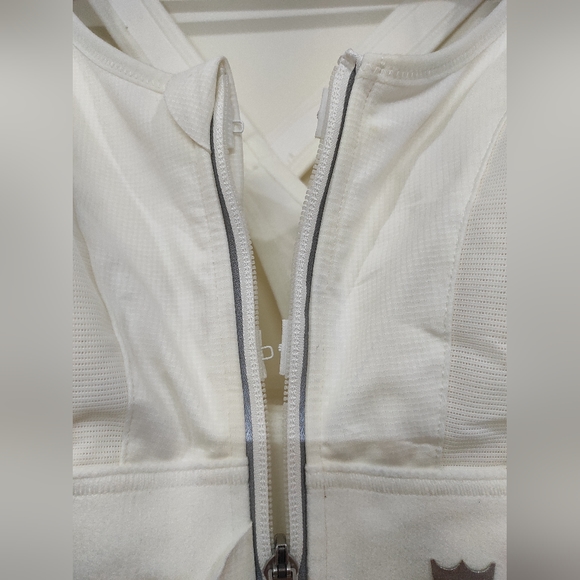 Luxe SHEFIT Sports Bra 🤍 - Picture 4 of 15